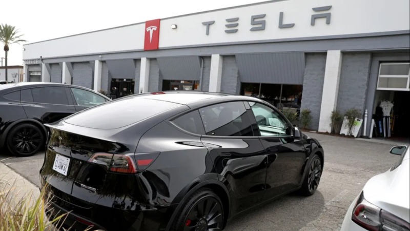 Tesla កំពុងរចនាដៃទ្វាររថយន្តរបស់ខ្លួនឡើងវិញ បន្ទាប់ពីការស៊ើបអង្កេតសុវត្ថិភាព