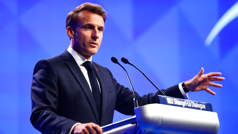 Le Monde រាយការណ៍ថាលោក Macron ចង់ហាមឃាត់ក្មេងអាយុក្រោម 15 ឆ្នាំពីប្រព័ន្ធផ្សព្វផ្សាយសង្គមចាប់ពីខែកញ្ញាឆ្នាំ 2026