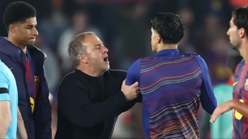 គ្រូបង្វឹក Barcelona លោក Hansi Flick រិះគន់ VAR និងអាជ្ញាកណ្ដាល បន្ទាប់ពី Barcelona ចាញ់ Atlético Madrid 2-0