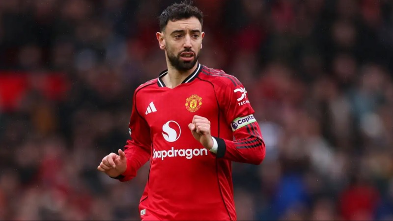 Paul Pogba អះអាងថា Bruno Fernandes អាចប្រជែង Ballon d'Or បាន ប្រសិនបើលេងឲ្យ Man City ជំនួស Man Utd