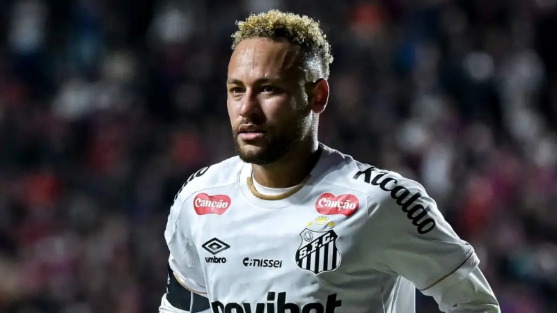 គ្រូបង្វឹក Santos FC អះអាងថា Neymar កំពុងកាន់តែរឹងមាំ ទោះលេងមិនលេចធ្លោក្នុង Copa Sudamericana